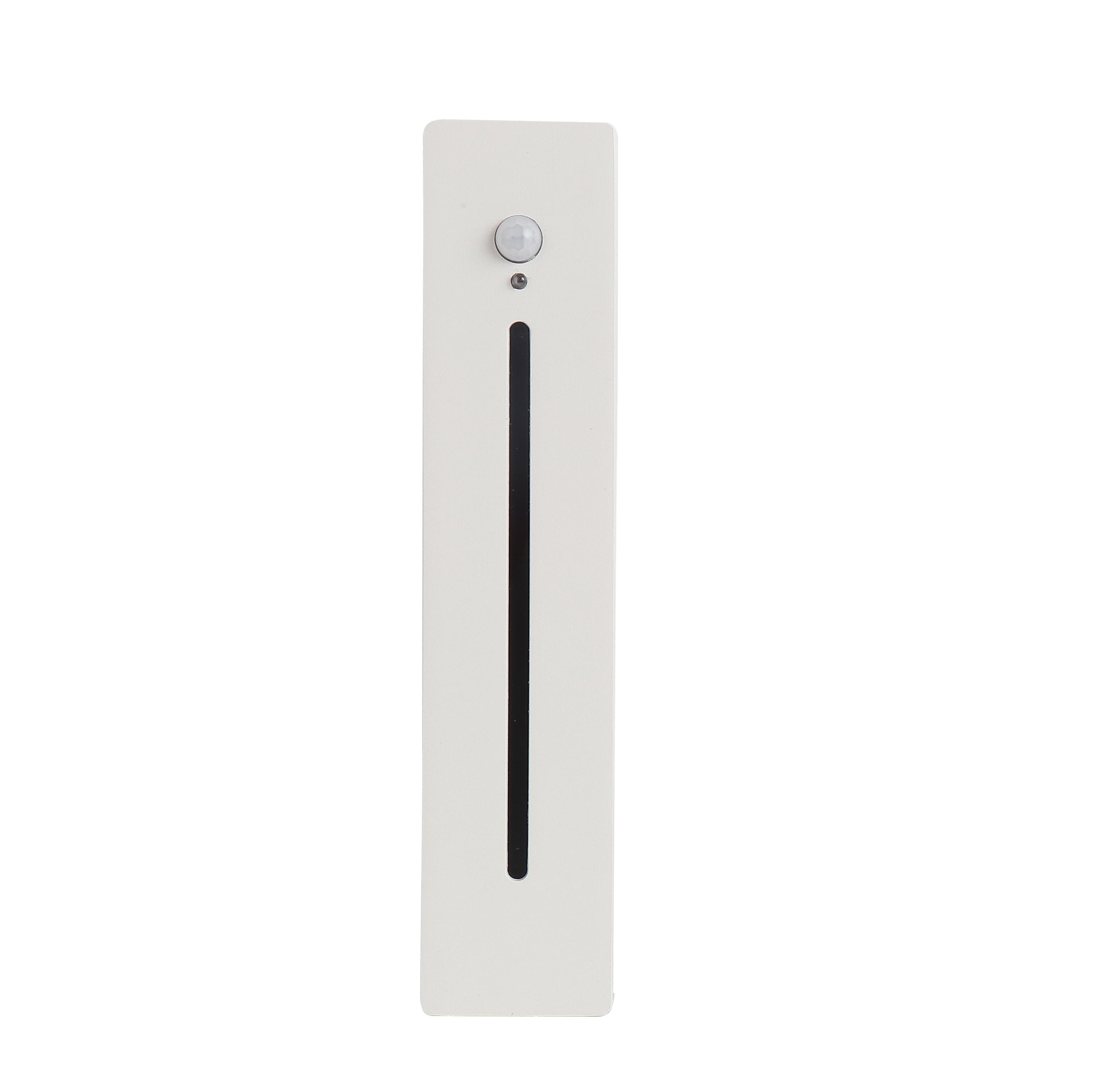 BALIZADOR RIFT C/ SENSOR PRESENCA BRANCO 1xLED 3W IP65 — imagem 1 do catálogo Bella